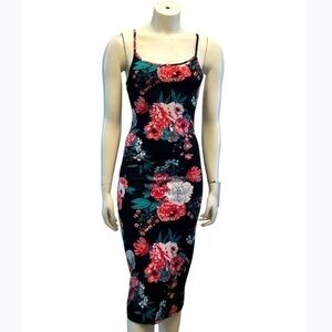 STREETWEAR SOCIETY floral tank style fitted summer dress. Stretch material.